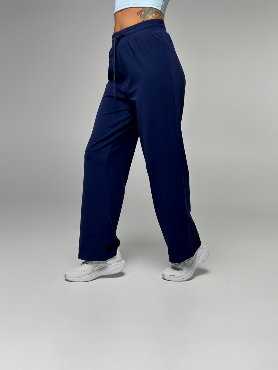 Спортивные брюки-трубы утепленные