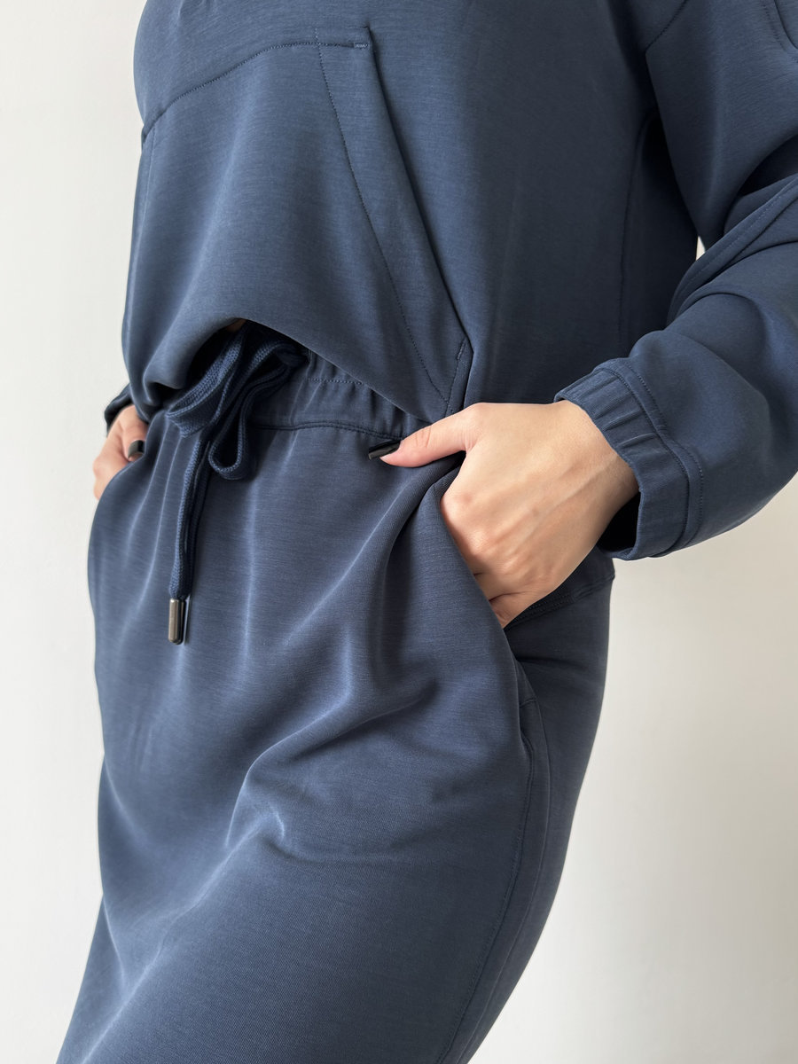 Спортивная юбка удлиненного типа