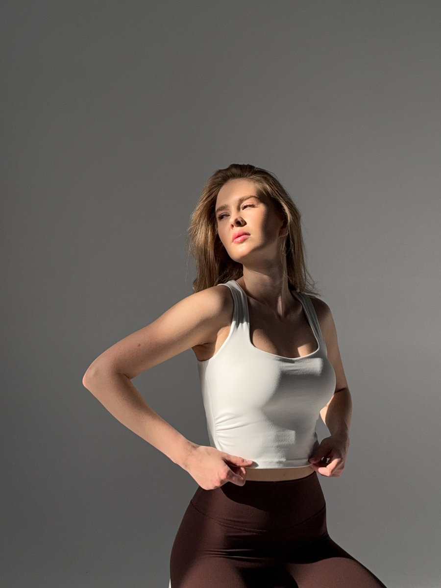 Топ удлиненный приталенный с закрытой спиной (Без застежки)