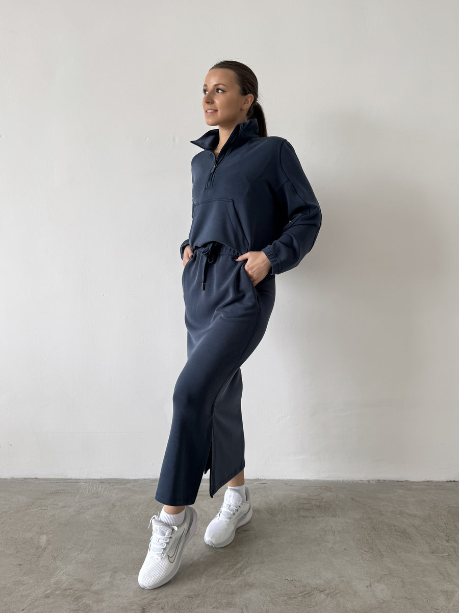 Толстовка свободного кроя с воротником-стойкой из модала