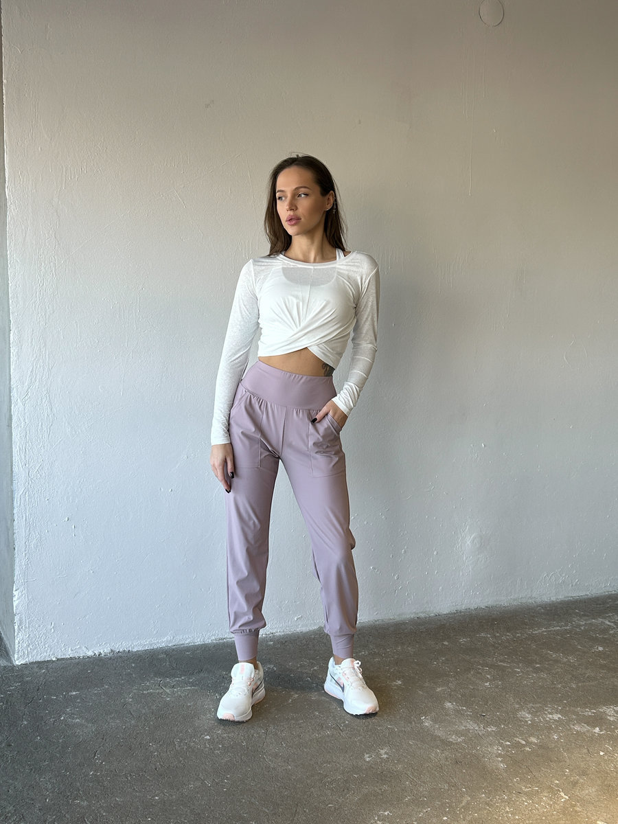 Брюки с манжетами для спорта