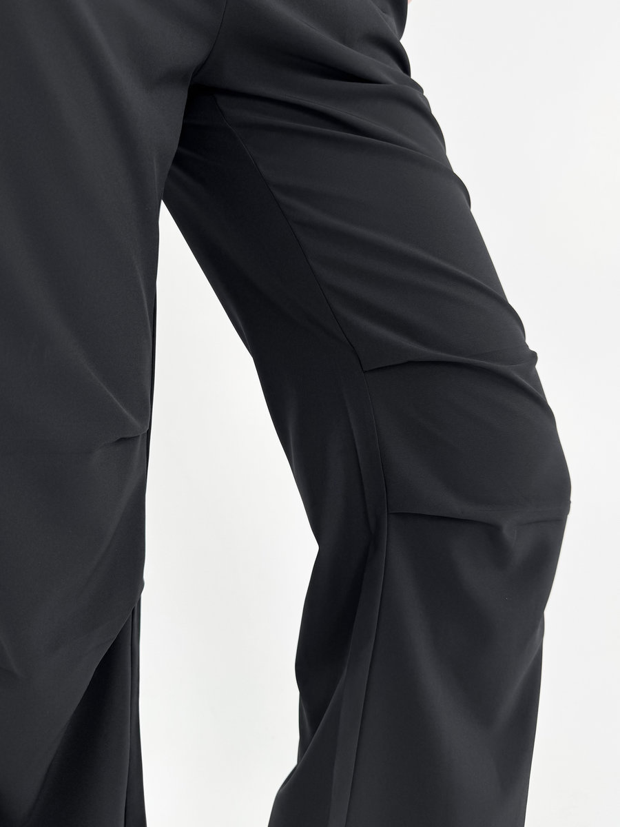 Широкие спортивные брюки со сборкой на коленях