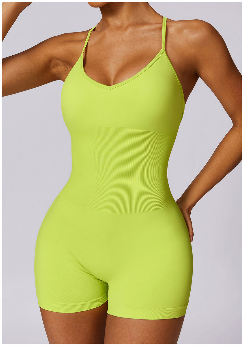 Комбинезон бесшовный укороченный с открытой спиной