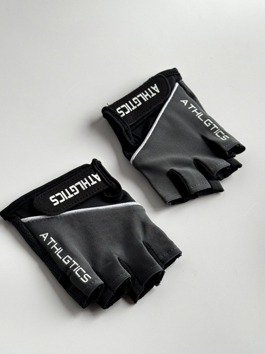 Перчатки спортивные