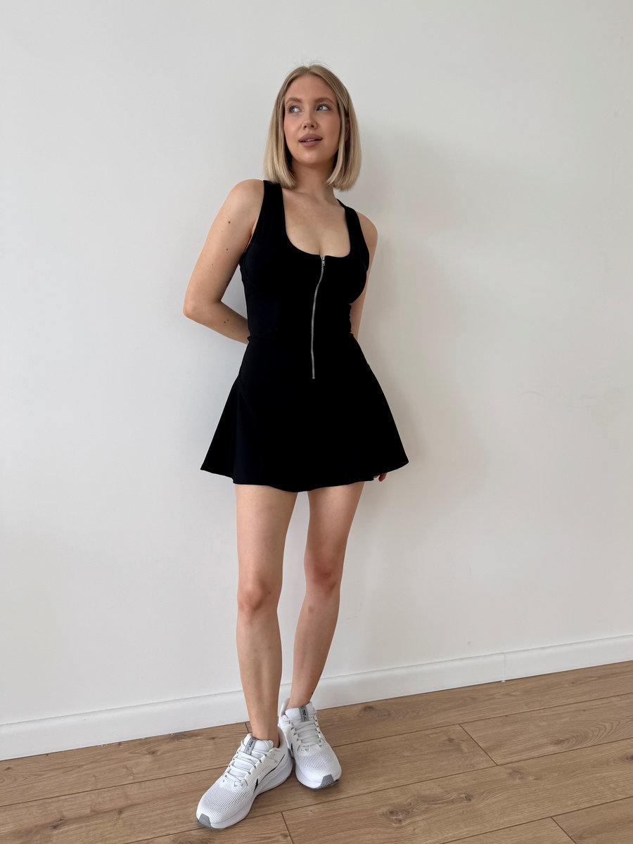 Комбинезон на молнии с юбкой