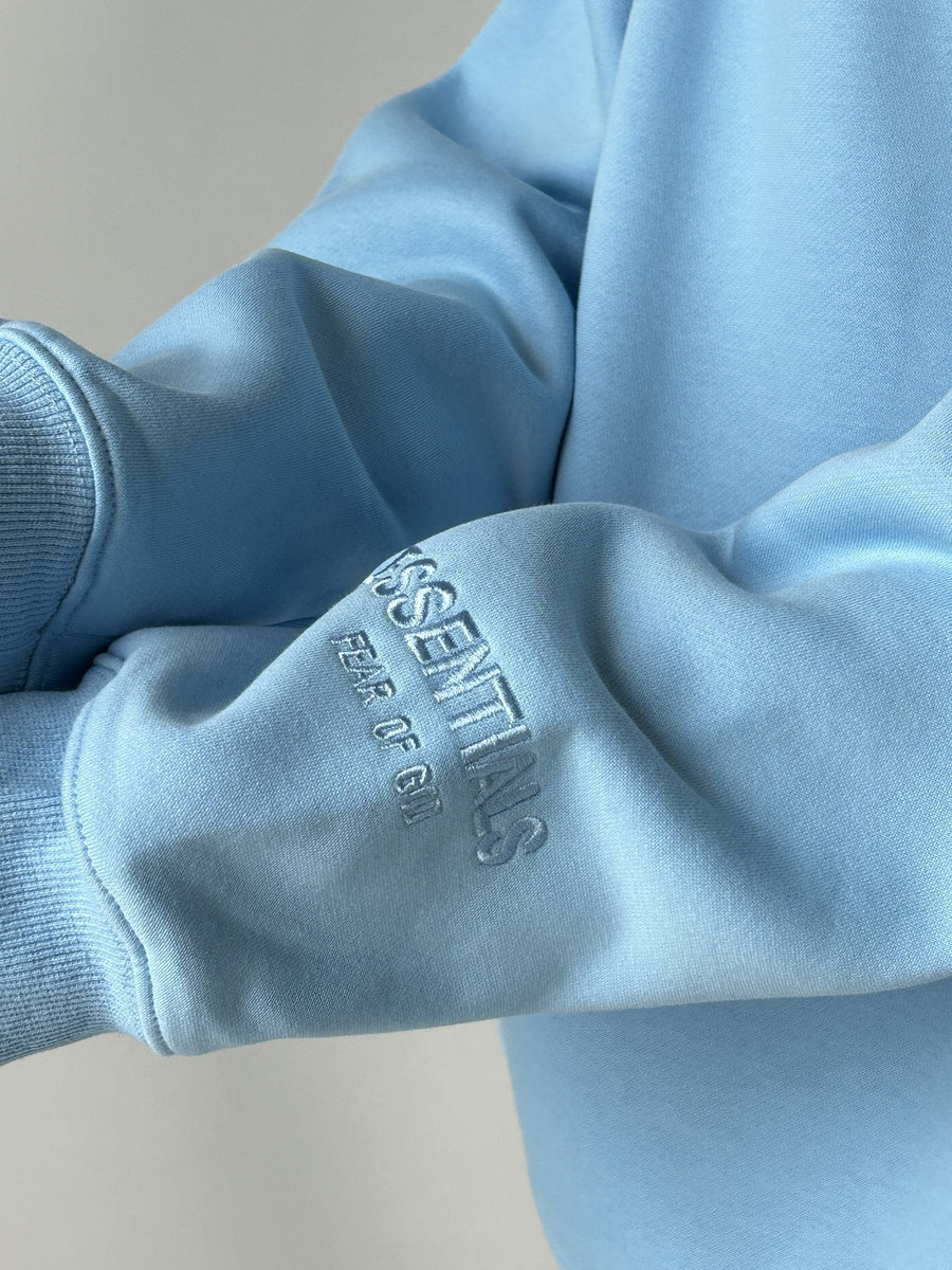 Худи удлиненное с крупной надписью essentials