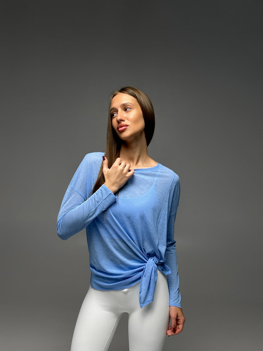 Лонгслив полупрозрачный с разрезом спереди