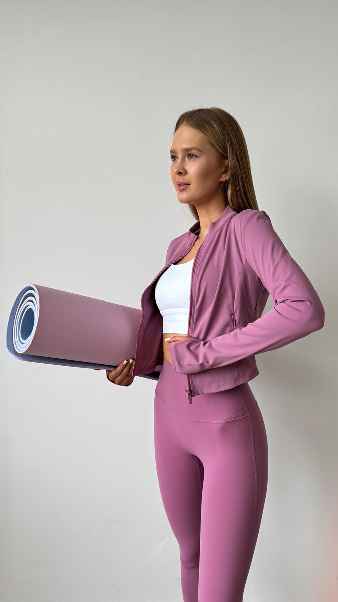 Рашгард средней длины на замке