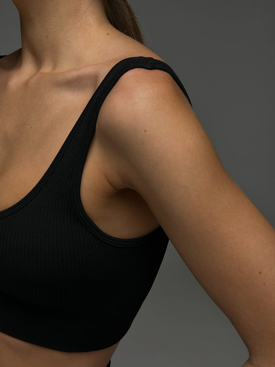 Топ бесшовный в широкий рубчик BASE (Без застежки)