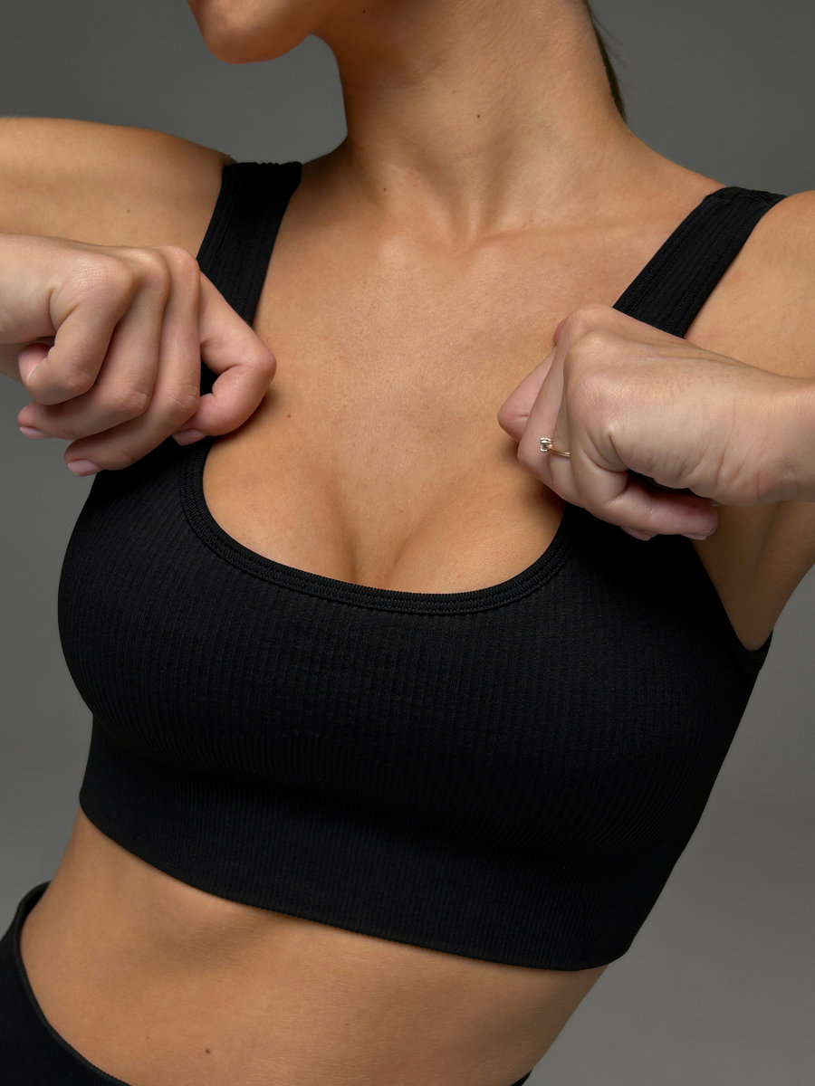 Топ бесшовный в широкий рубчик BASE (Без застежки)