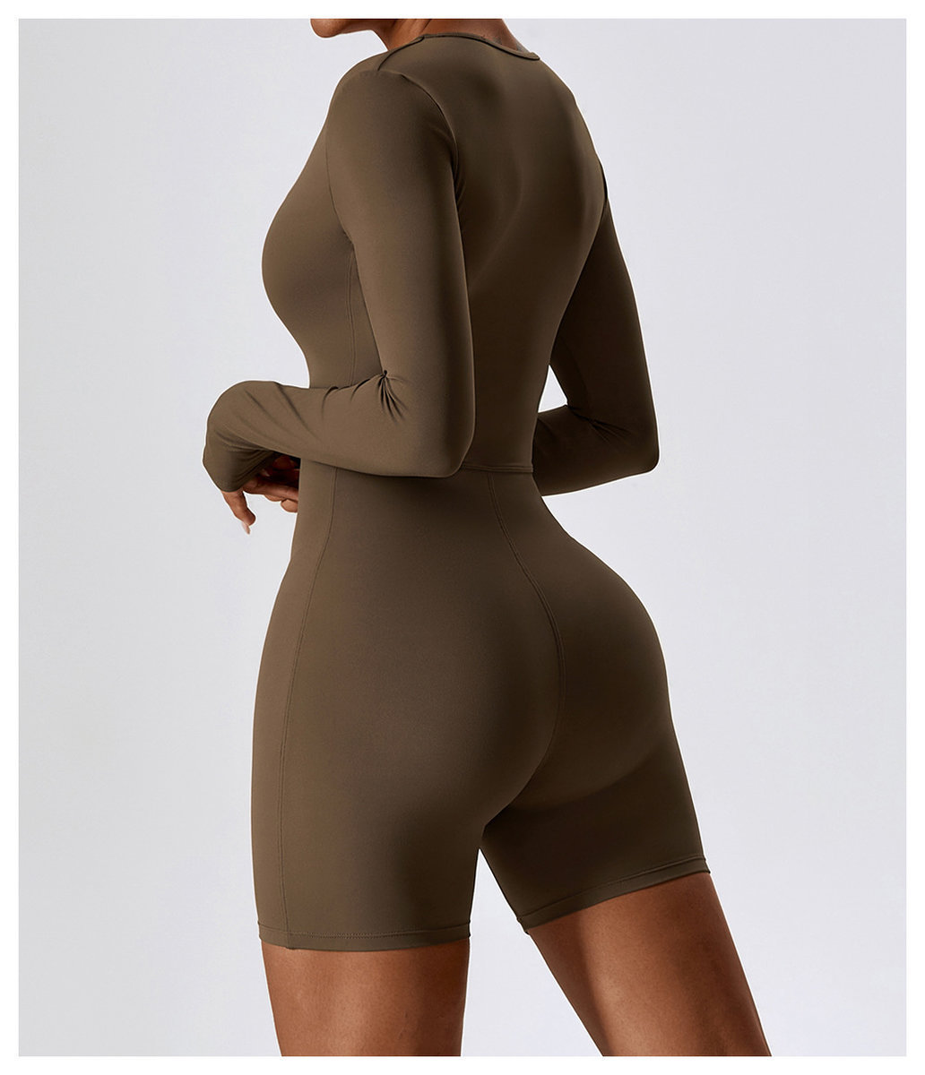 Комбинезон укороченный с длинными рукавами