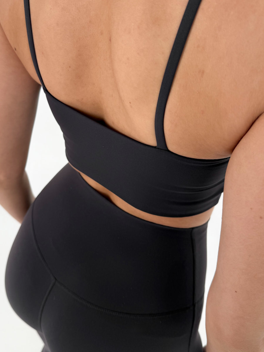 Топ c тонкими бретелями (Без застежки)