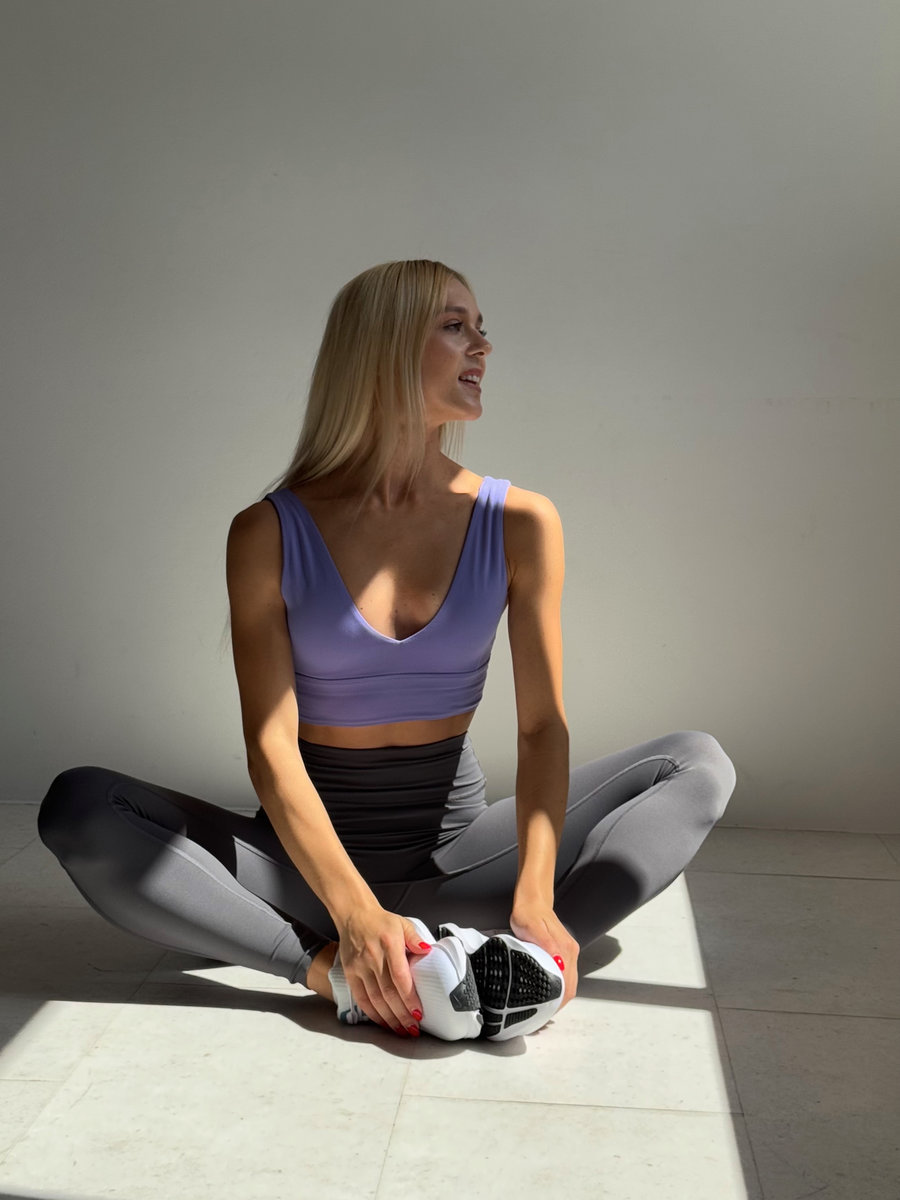 Топ с глубоким вырезом на груди и спине (Без застежки)