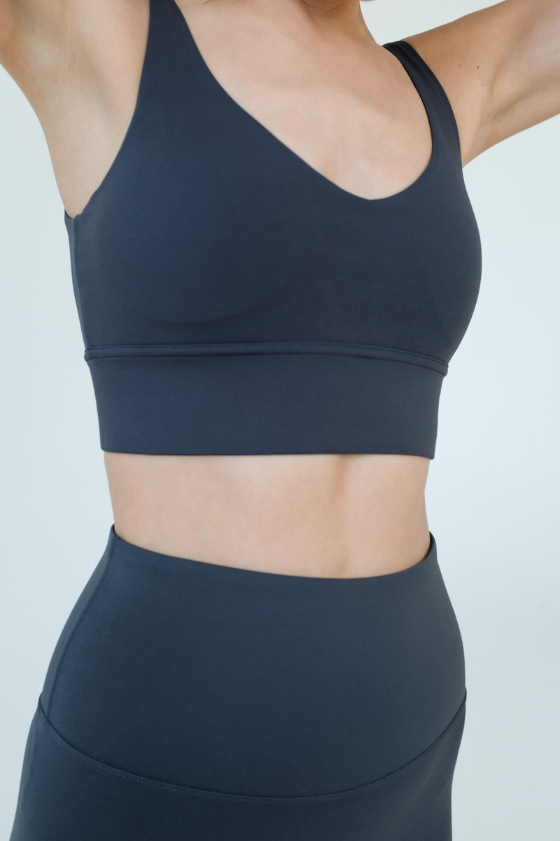 Топ простой удлиненный с глубоким вырезом на спине (Без застежки)