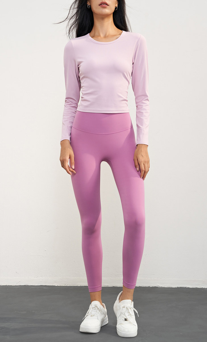 Лонгслив спортивный со сборкой по бокам