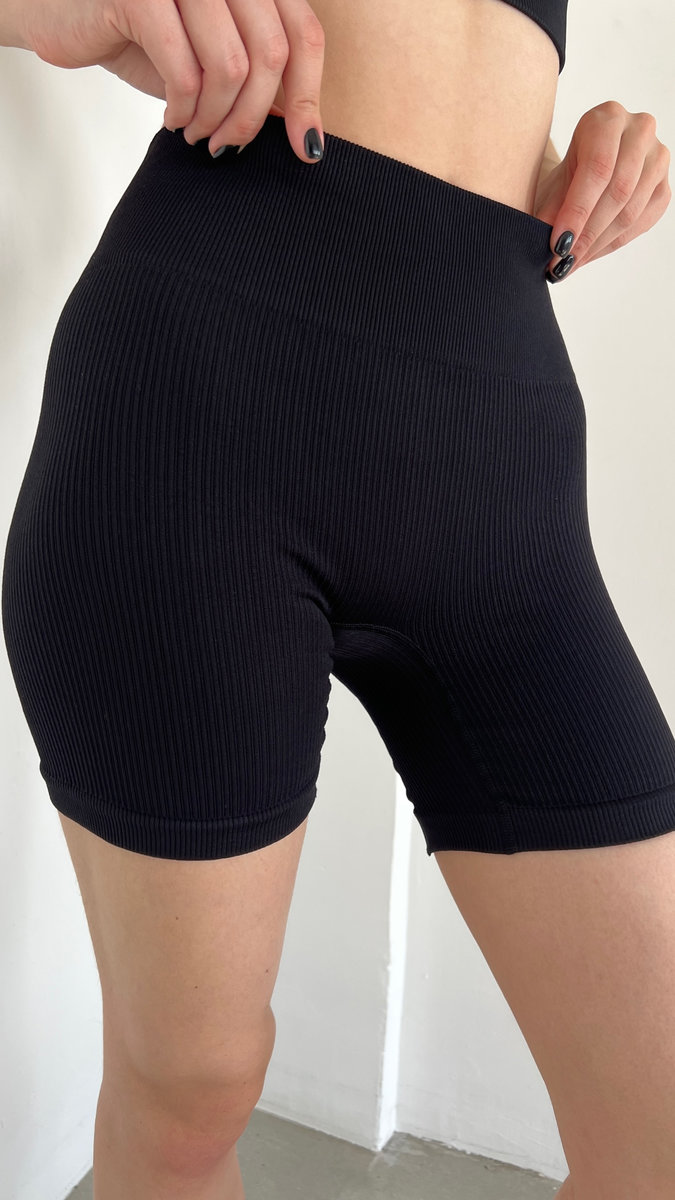 Спортивные велосипедки в рубчик BASE