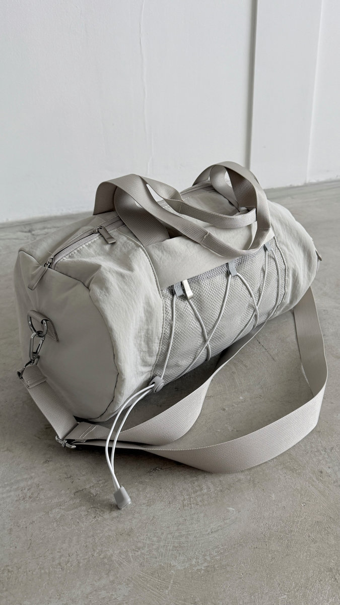 Компактная спортивная сумка для фитнеса (серая)