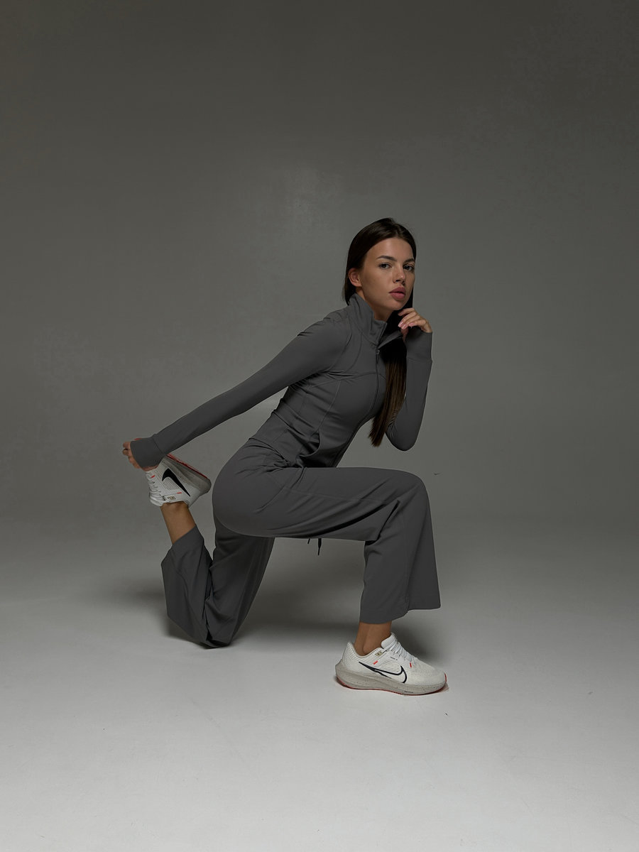 Эластичные брюки-трубы для спорта