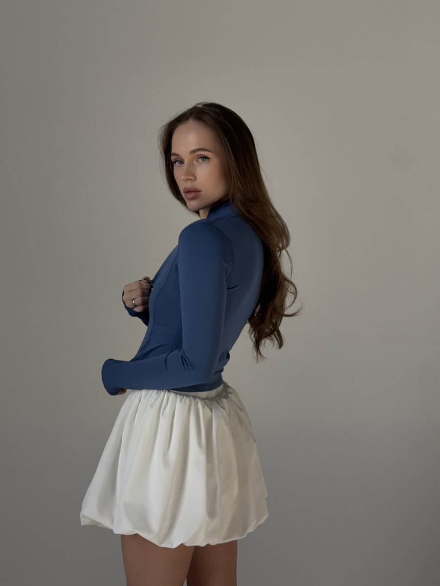 Спортивный рашгард укороченный на молнии