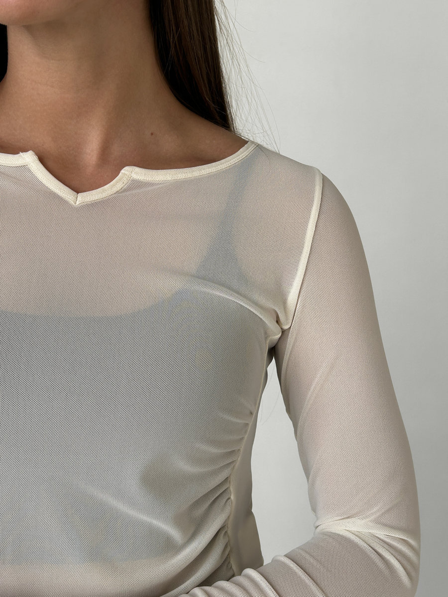 Лонгслив из сеточки с драппировкой