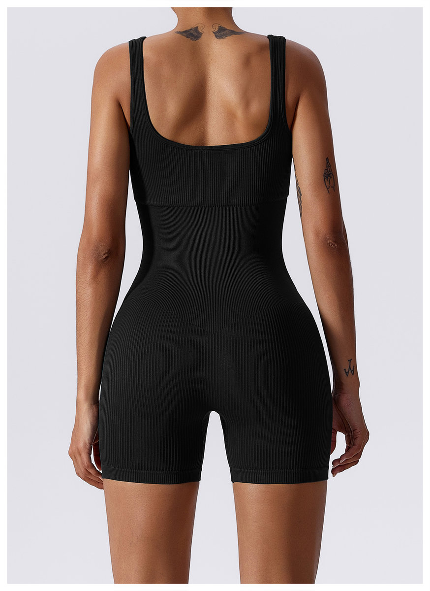 Комбинезон бесшовный укороченный