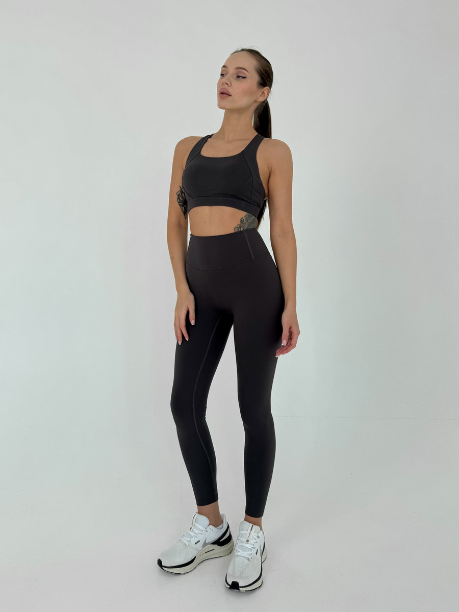 Классические лосины с V-образным швом и подчеркнутыми ягодицах (Высокая посадка)