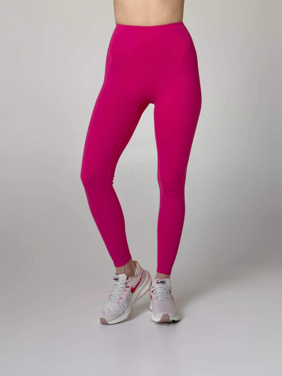 Классические лосины с V-образным швом и подчеркнутыми ягодицах (Высокая посадка)