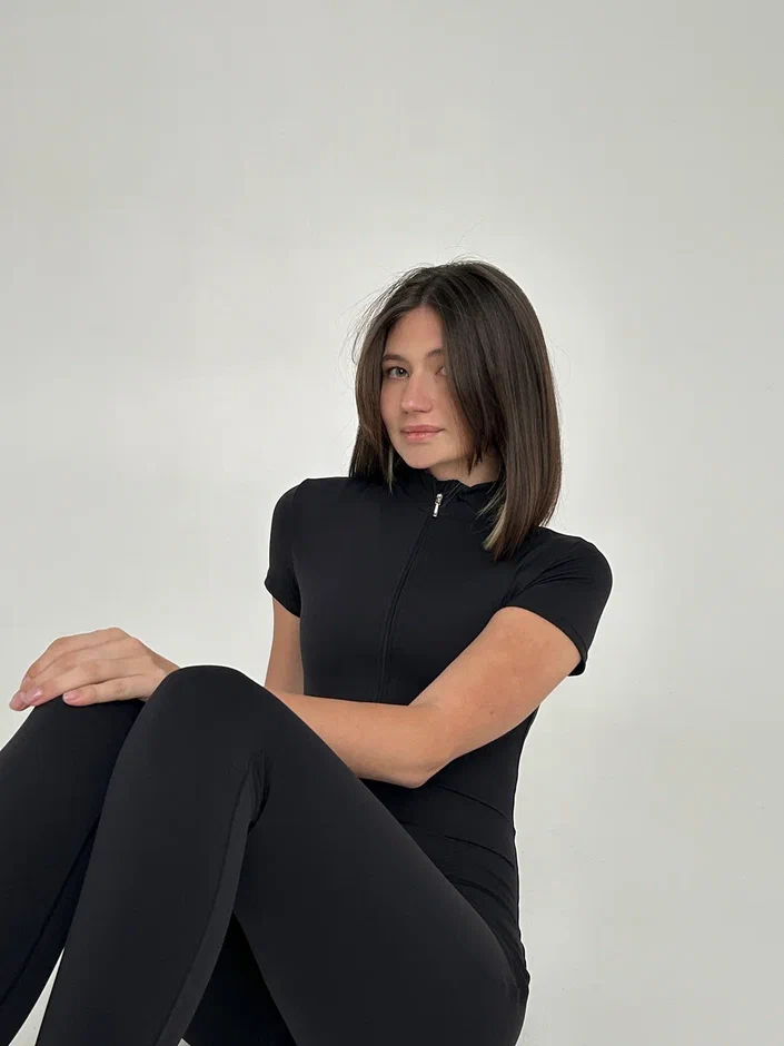 Комбинезон на замочке полной длины с короткими рукавами