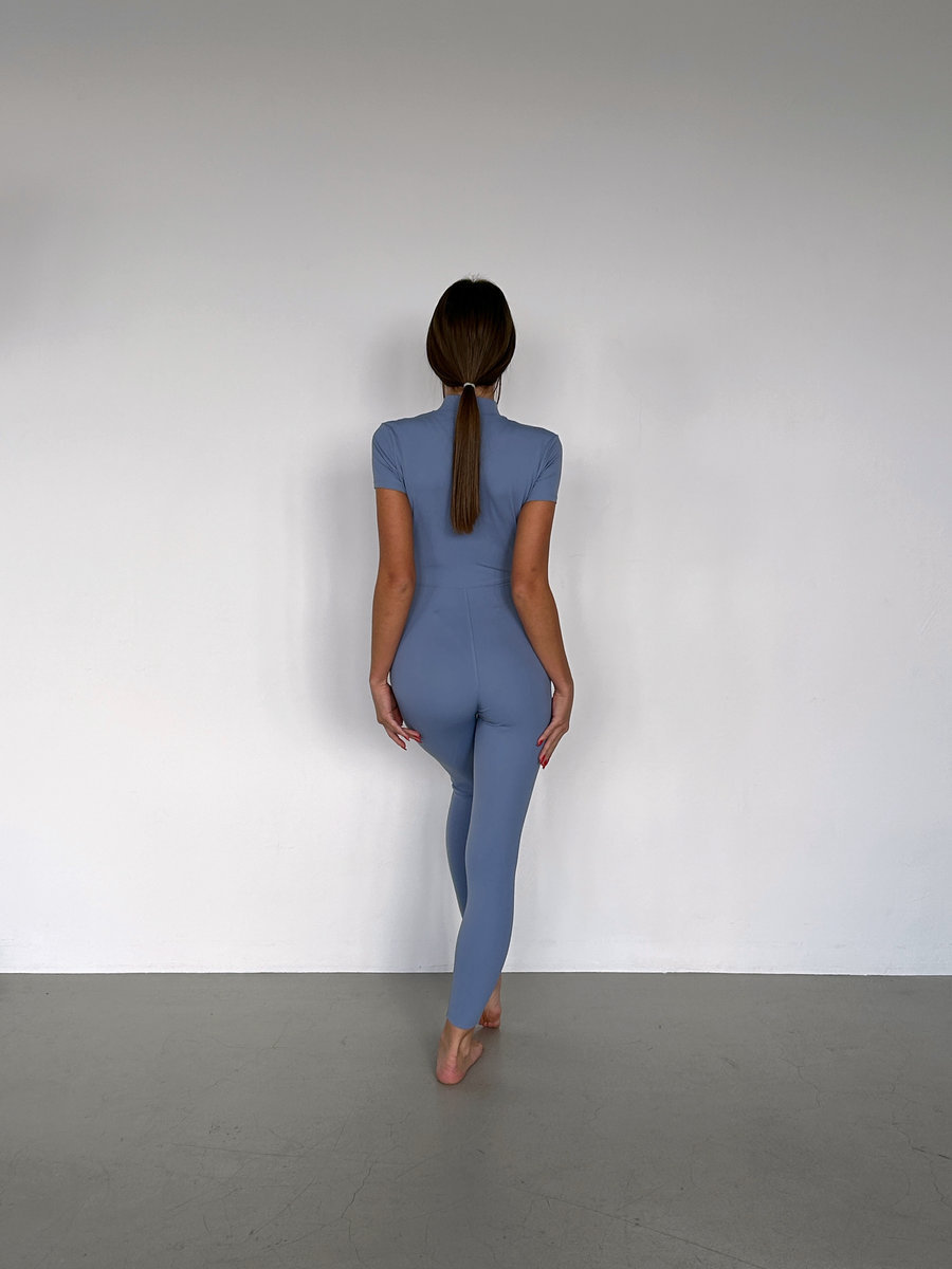 Комбинезон на замочке полной длины с короткими рукавами