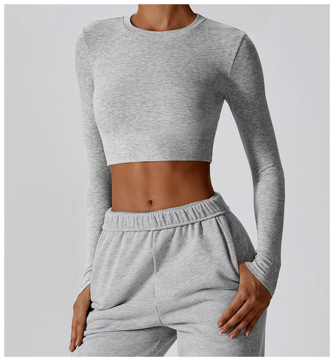 Спортивный рашгард в рубчик без чашек