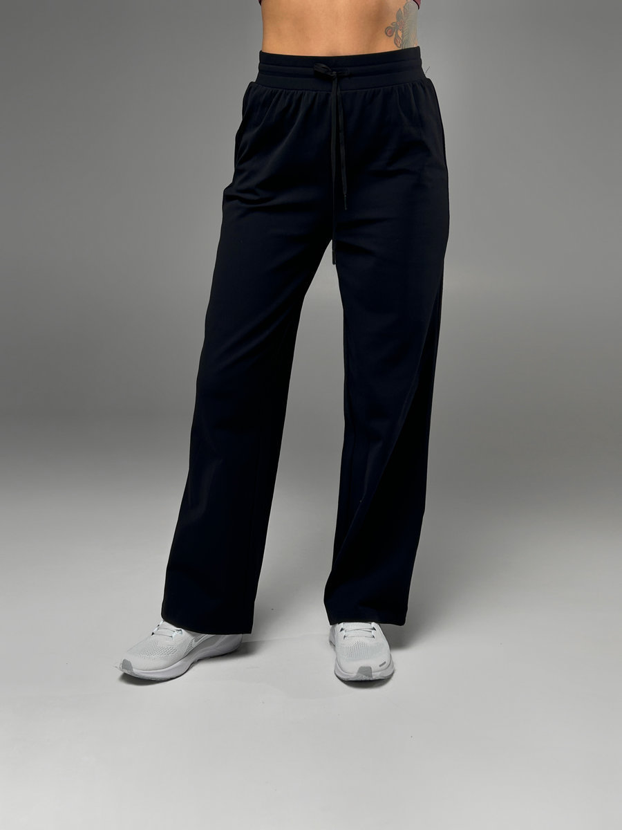 Спортивные брюки-трубы утепленные