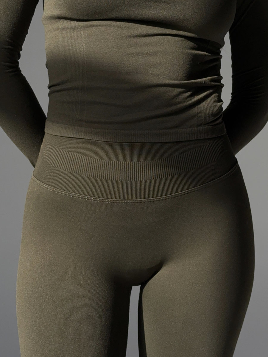 Рашгард бесшовный спортивный с рукавом реглан