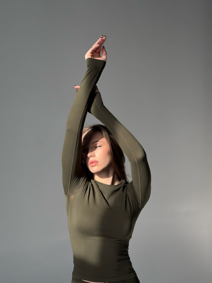 Рашгард бесшовный спортивный с рукавом реглан