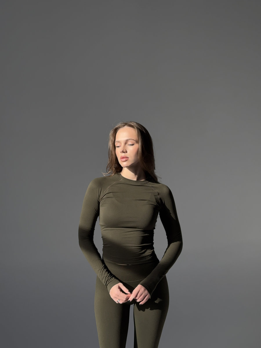 Рашгард бесшовный спортивный с рукавом реглан