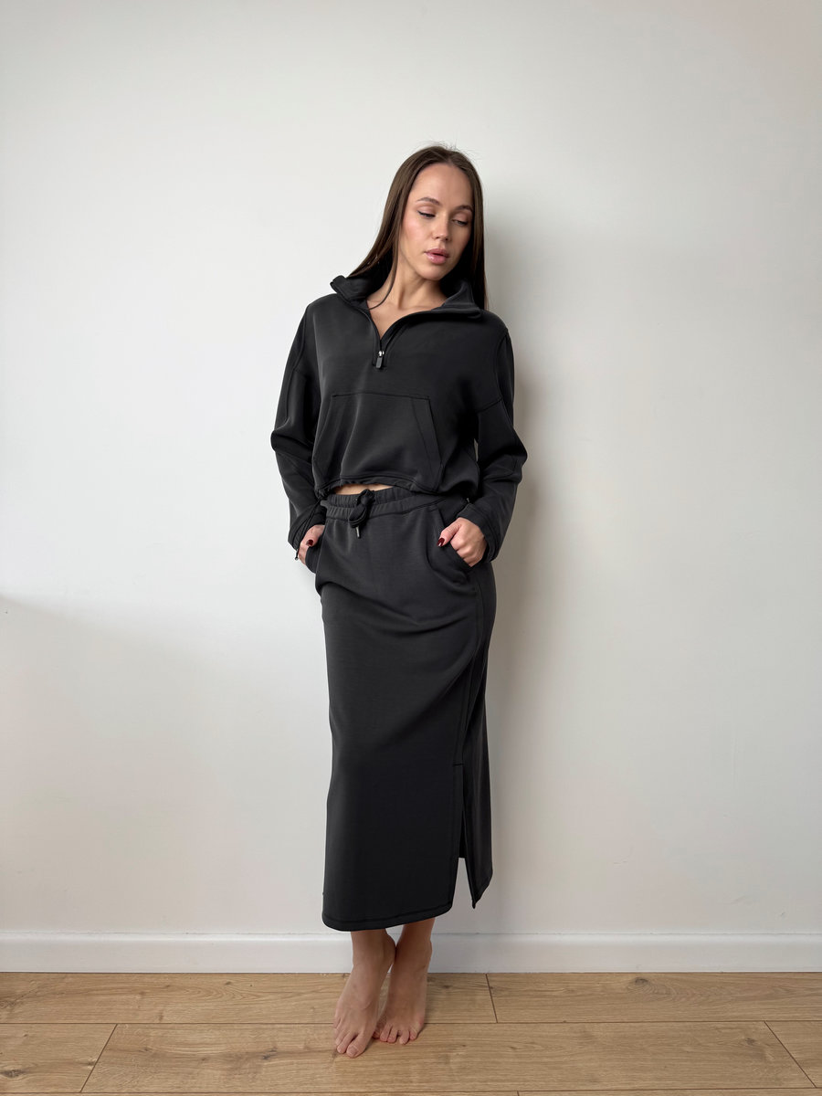 Спортивная юбка удлиненного типа