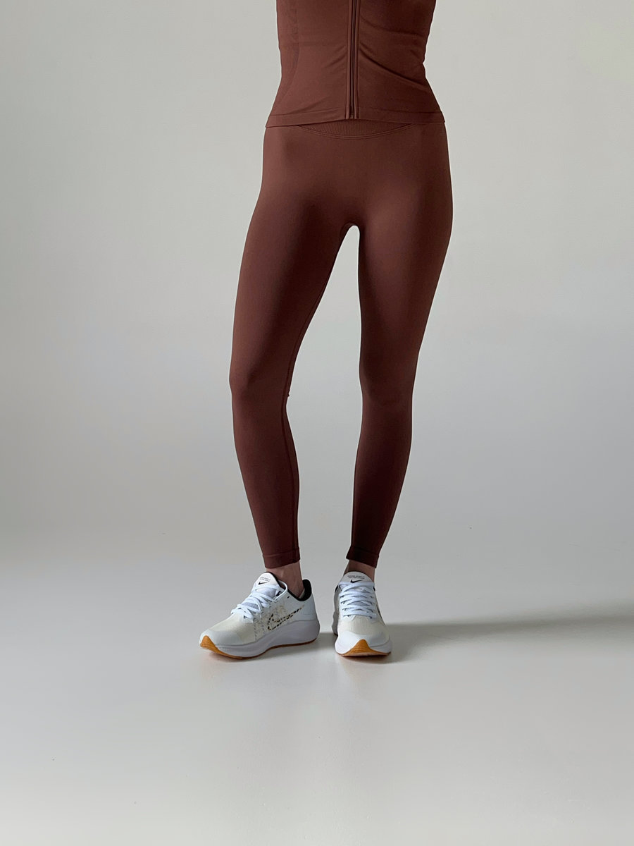 Тайтсы бесшовные с подчеркиванием ягодиц и компрессионным поясом (Высокая посадка)