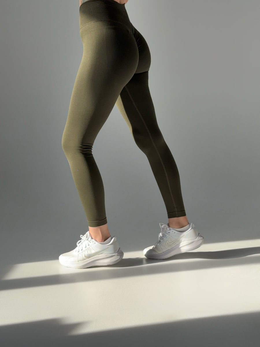 Тайтсы бесшовные с подчеркиванием ягодиц и компрессионным поясом (Высокая посадка)