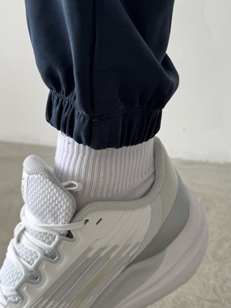 Спортивные джоггеры из модала