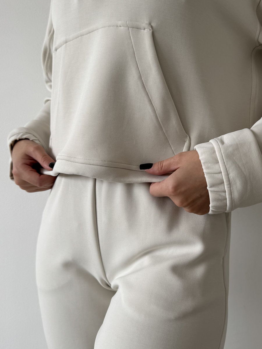 Толстовка свободного кроя с воротником-стойкой из модала