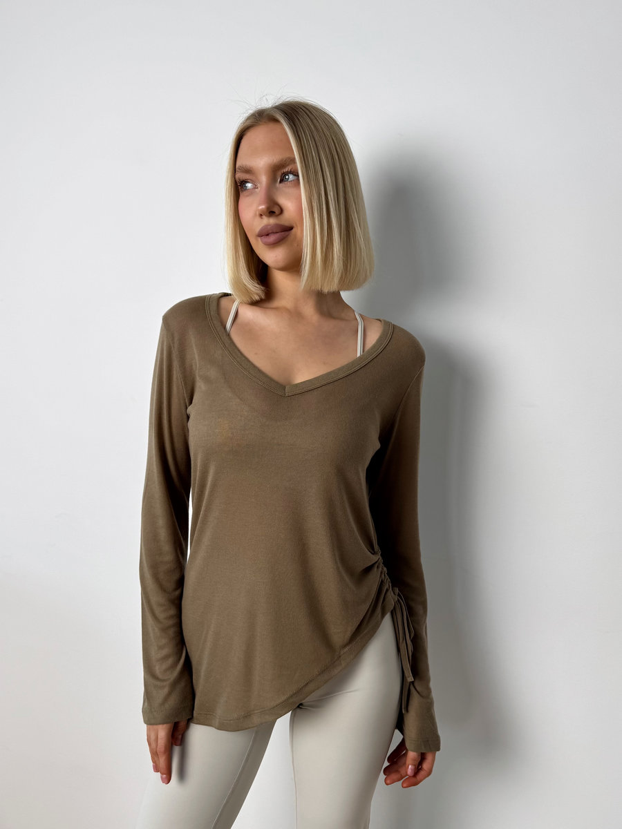 Лонгслив с широкой горловиной