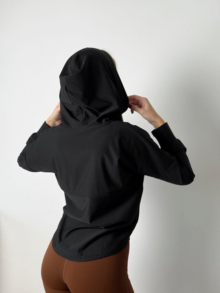 Олимпийка на молнии с капюшоном из фактурной ткани