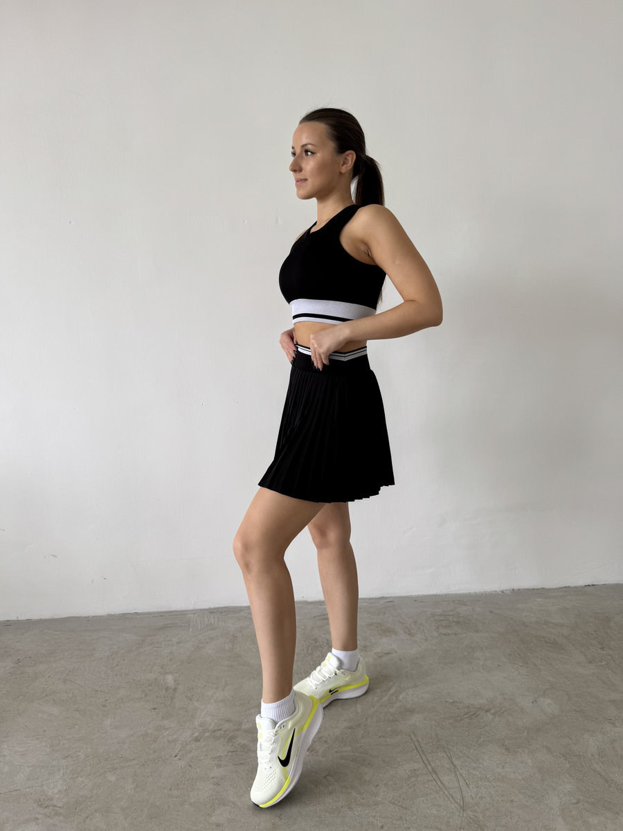 Спортивная юбка-шорты плиссе с эластичной резинкой с контрастной полосой