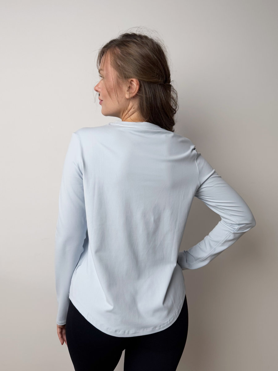 Лонгслив классический с круглой горловиной