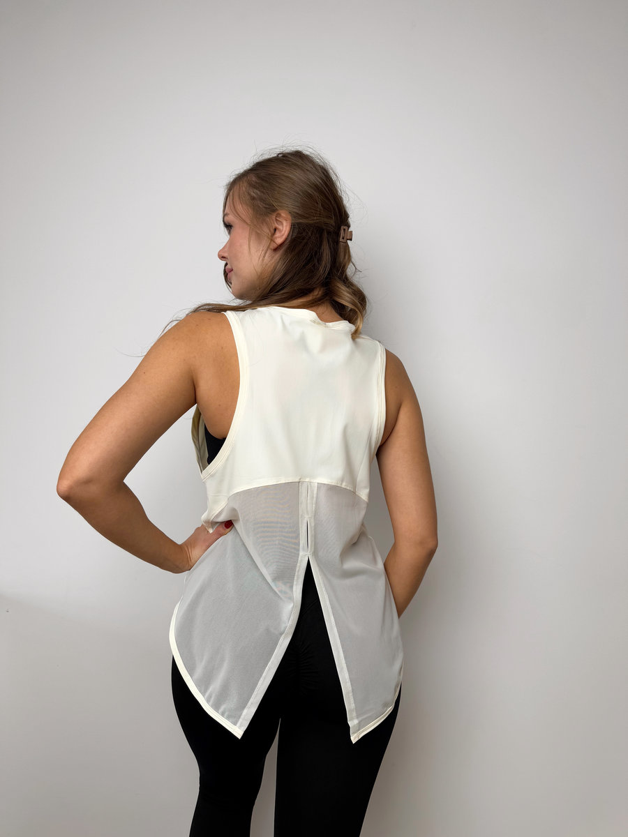 Майка удлиненная прямая с сеточкой на спине и разрезом