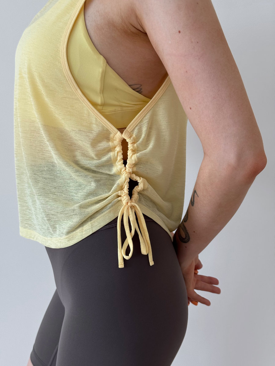 Майка полупрозрачная с завязками по бокам