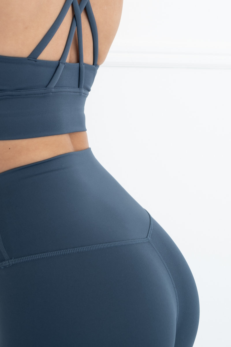 Классические леггинсы с потайным карманом на пояснице (Ультравысокая посадка)