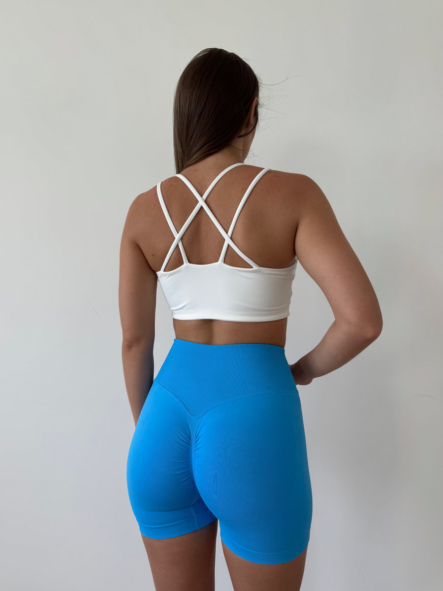 Бесшовные шорты,подчеркивающие ягодицы с V-талией