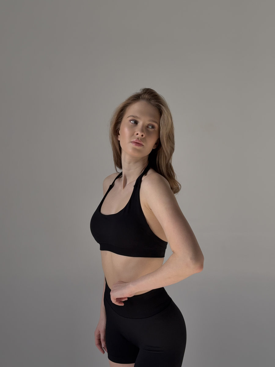 Топ бесшовный с бретелью через шею (Без застежки)