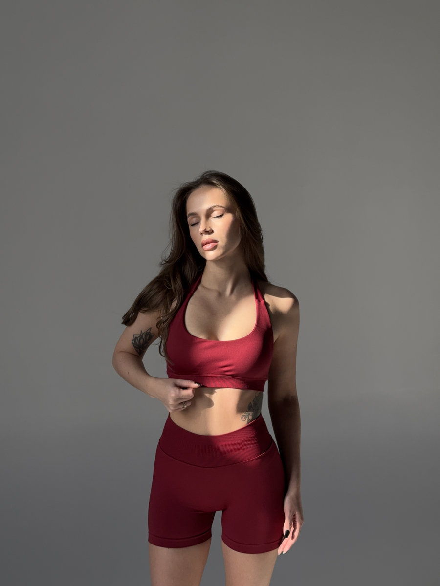 Топ бесшовный с бретелью через шею (Без застежки)