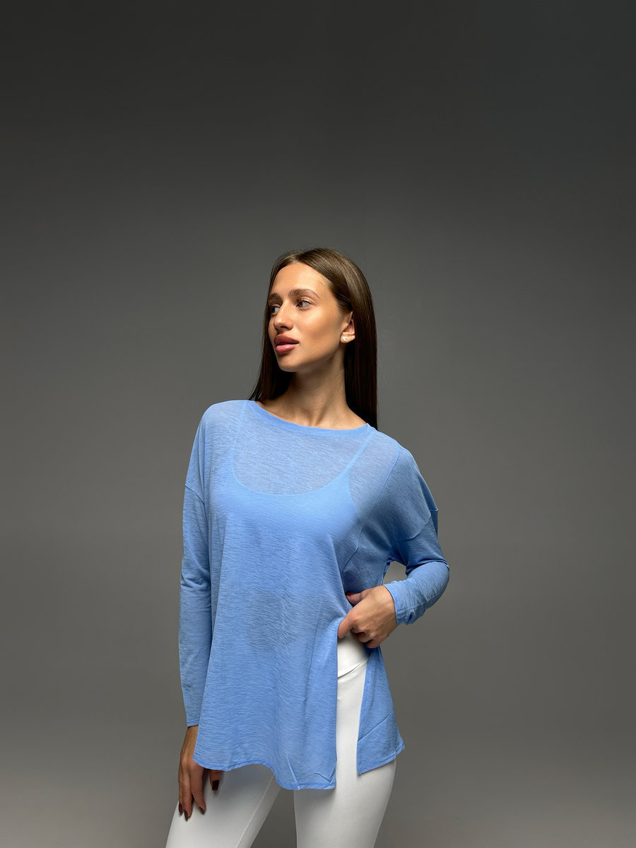 Лонгслив полупрозрачный с разрезом спереди